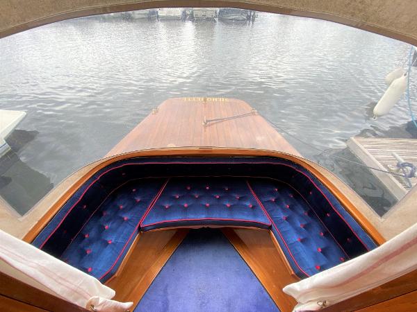 1999 Creative Marine Frolic 31