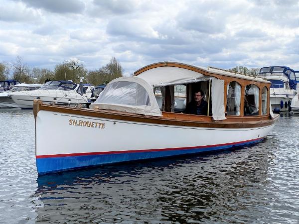 1999 Creative Marine Frolic 31