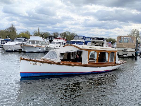 1999 Creative Marine Frolic 31
