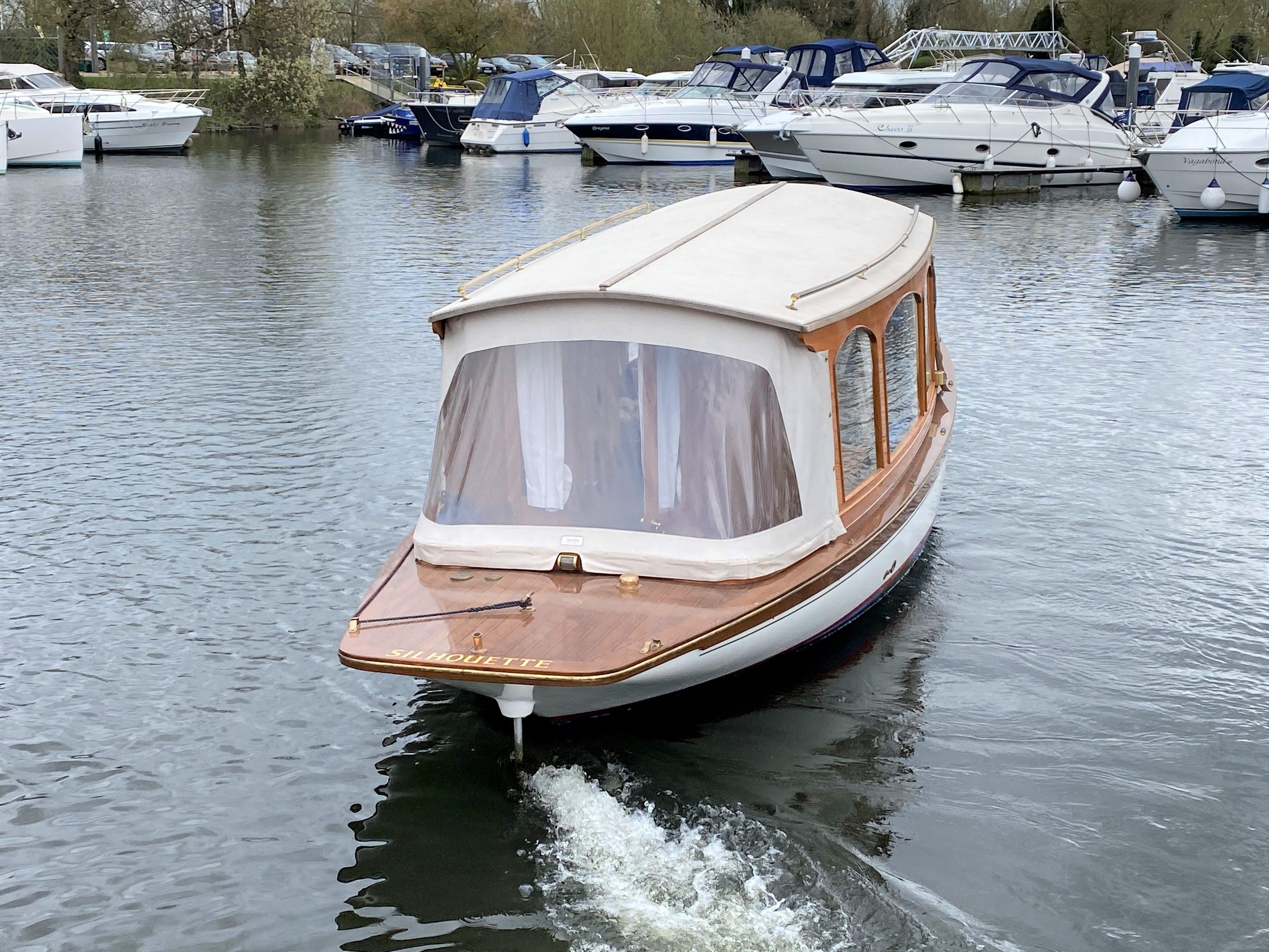 1999 Creative Marine Frolic 31