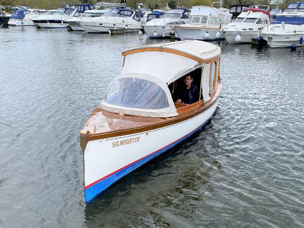 1999 Creative Marine Frolic 31