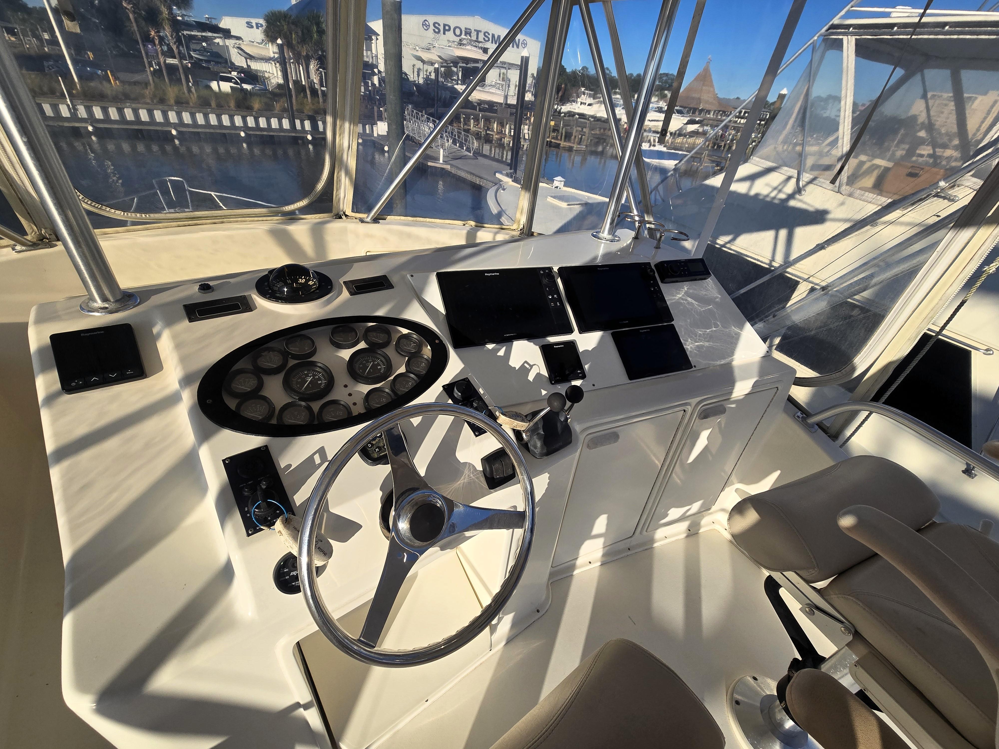 2001-ocean-yachts-43-super-sport-power-9745926-20250403084040525-1_XLARGE