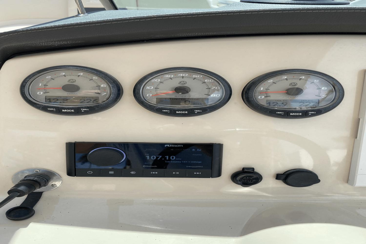 2018-boston-whaler-270-vantage-power-9685927-974868382-0-070320250805-16