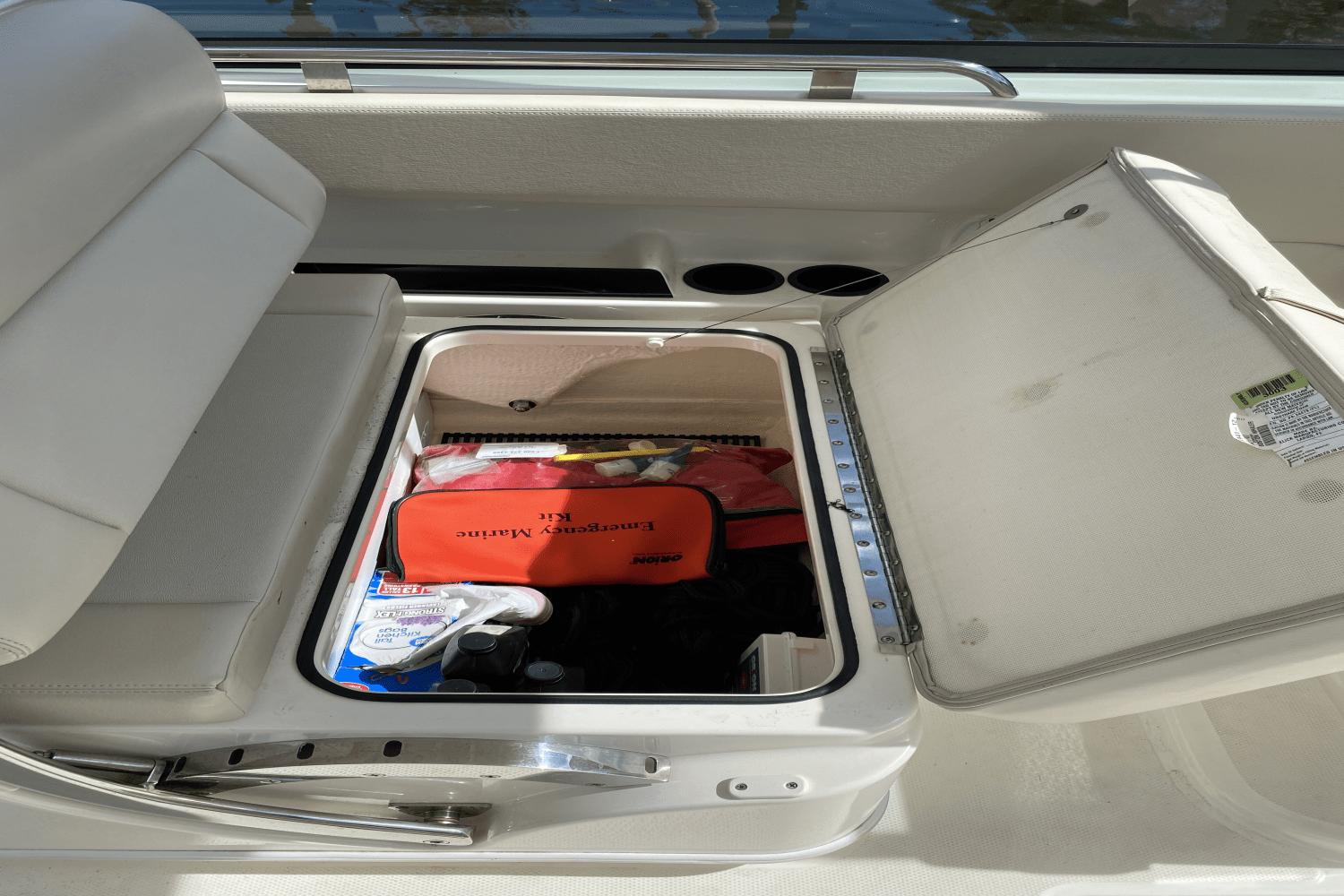 2018-boston-whaler-270-vantage-power-9685927-974868392-0-070320250806-29