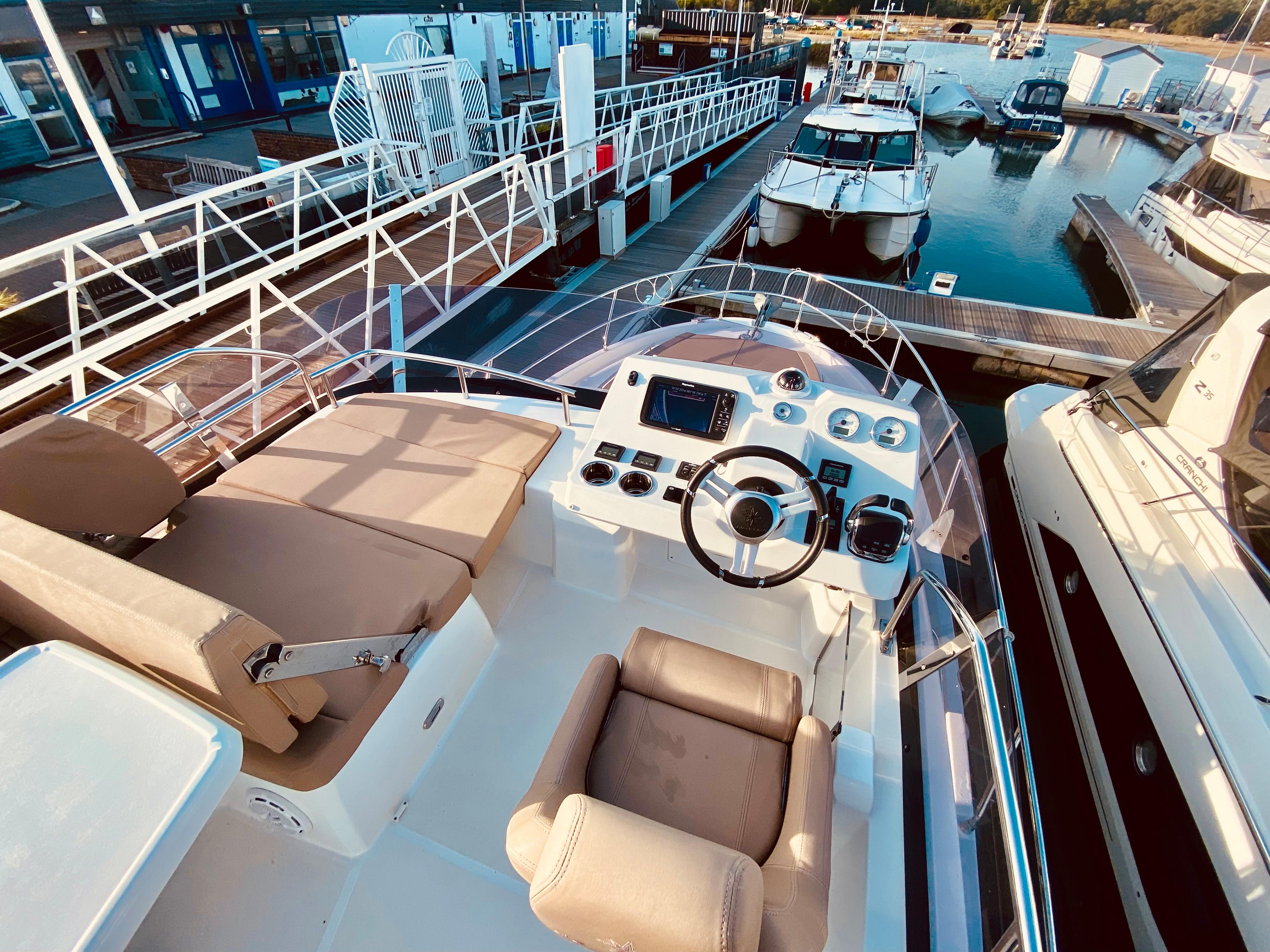2016 Jeanneau Velasco 37F