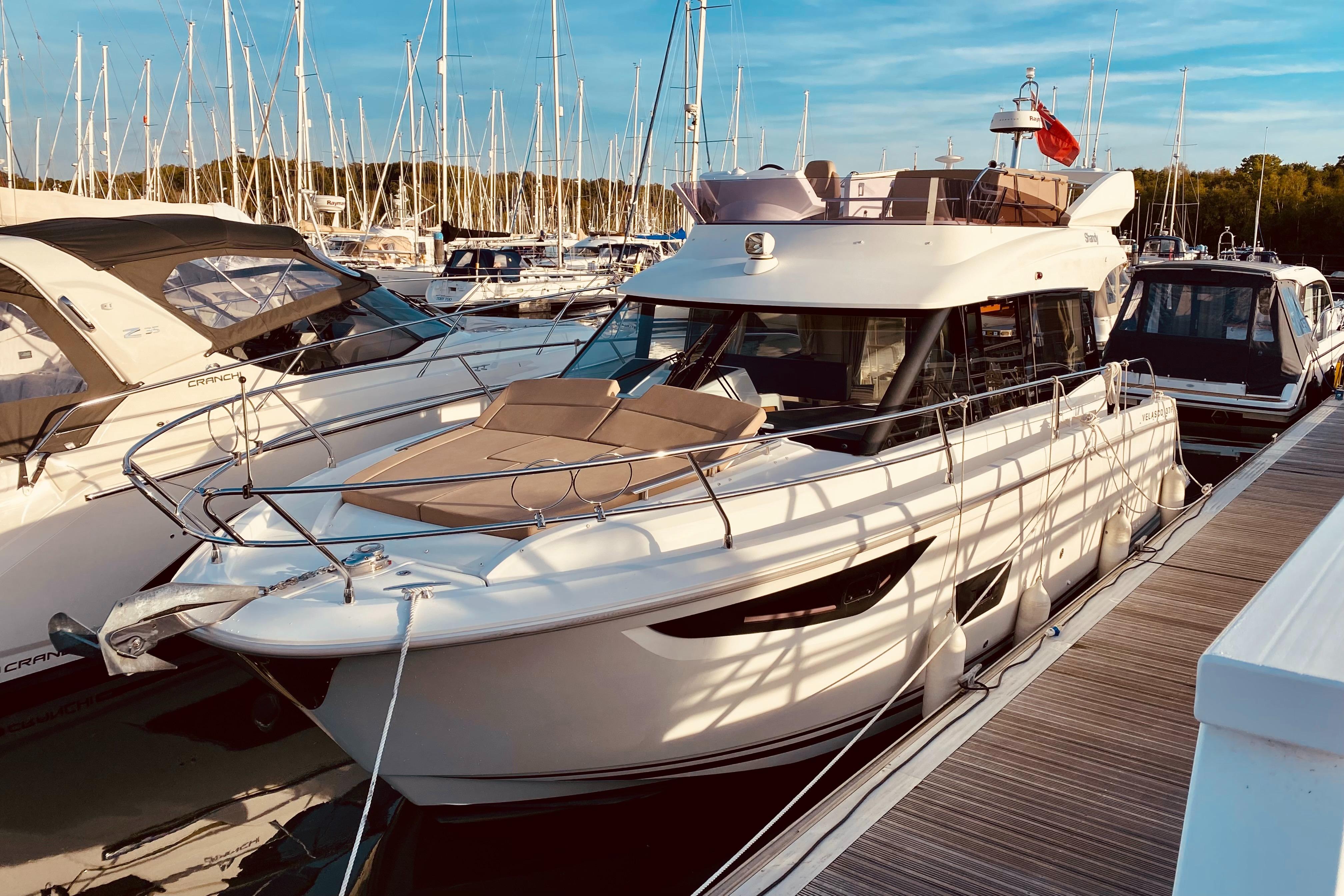 2016 Jeanneau Velasco 37F