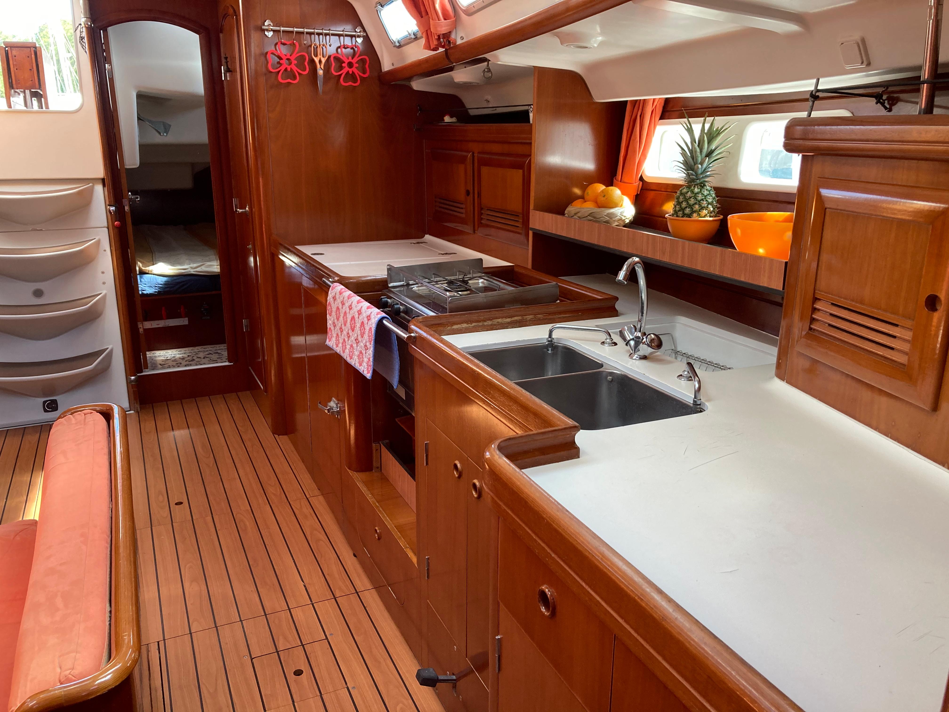 2003 Beneteau 473 4 cabin For Sale | YaZu Yachting | Deltaville