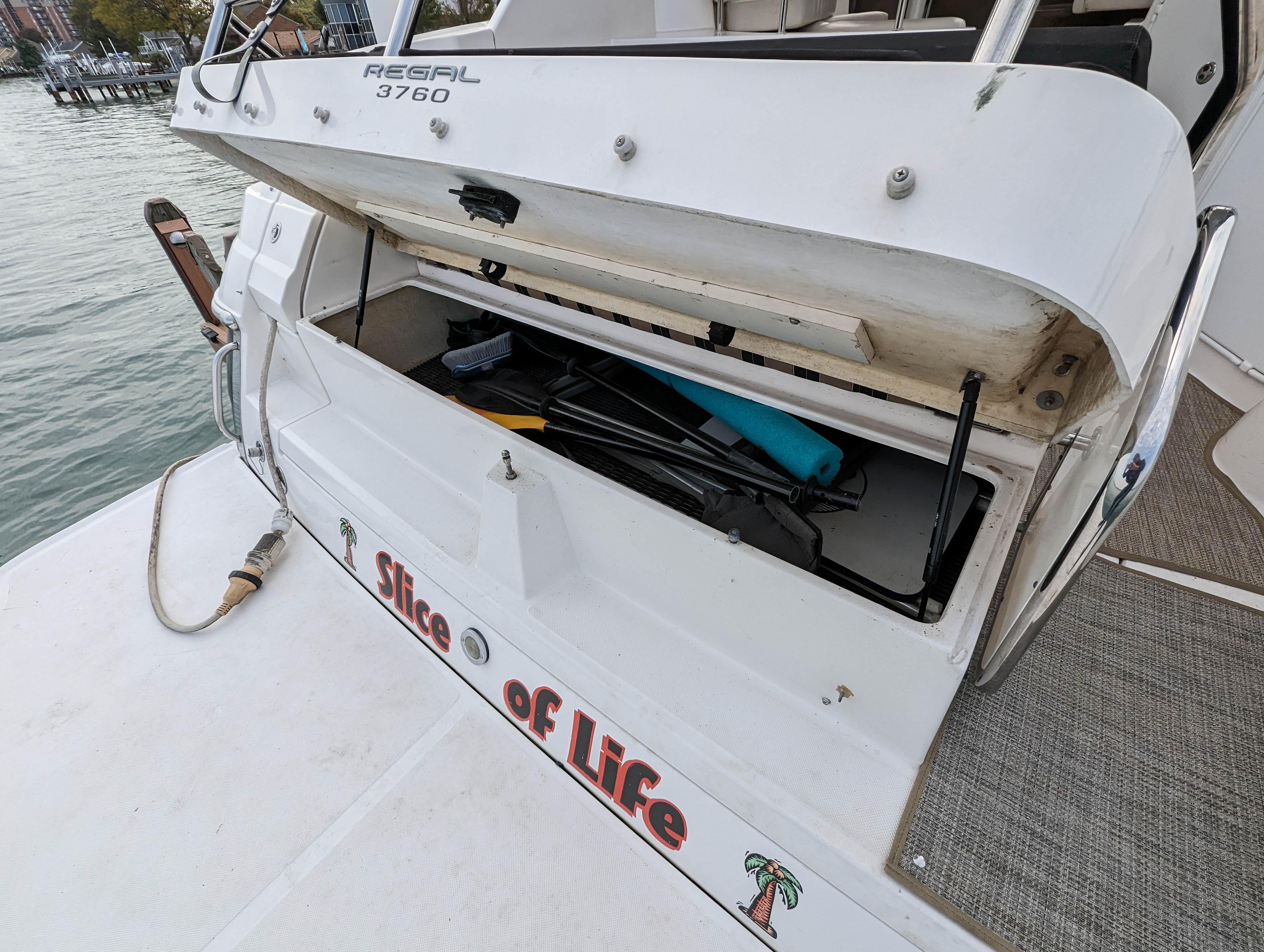 Slice Of Life Yacht for Sale, 37 Regal Yachts Windsor, Canada