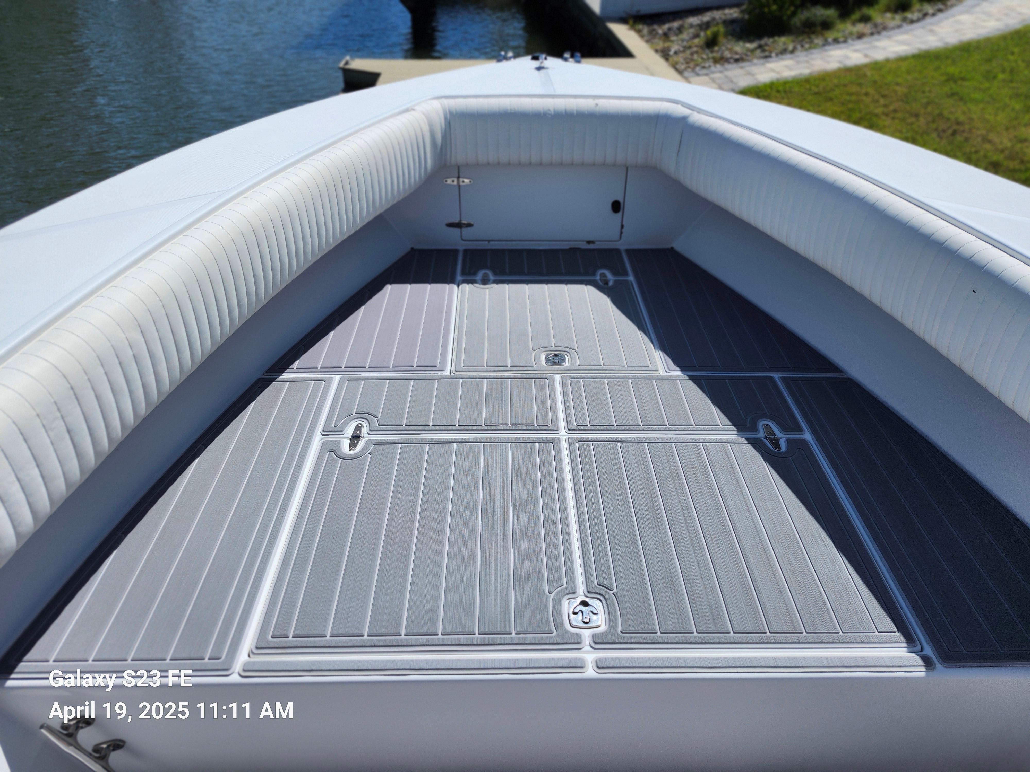 2001-jupiter-31-open-center-console-power-9765937-20250423065315060-1_XLARGE