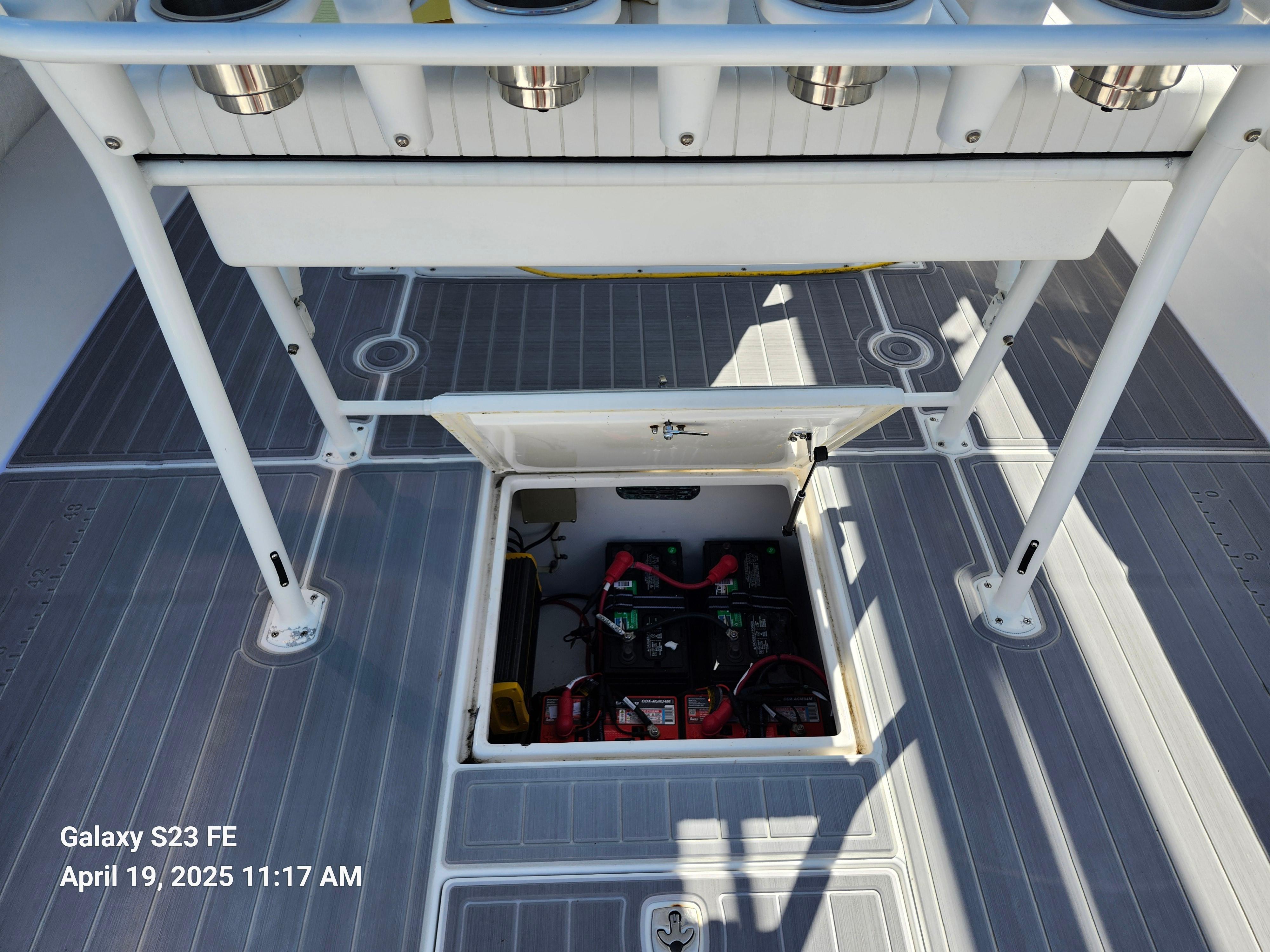 2001-jupiter-31-open-center-console-power-9765937-20250423065345182-1_XLARGE