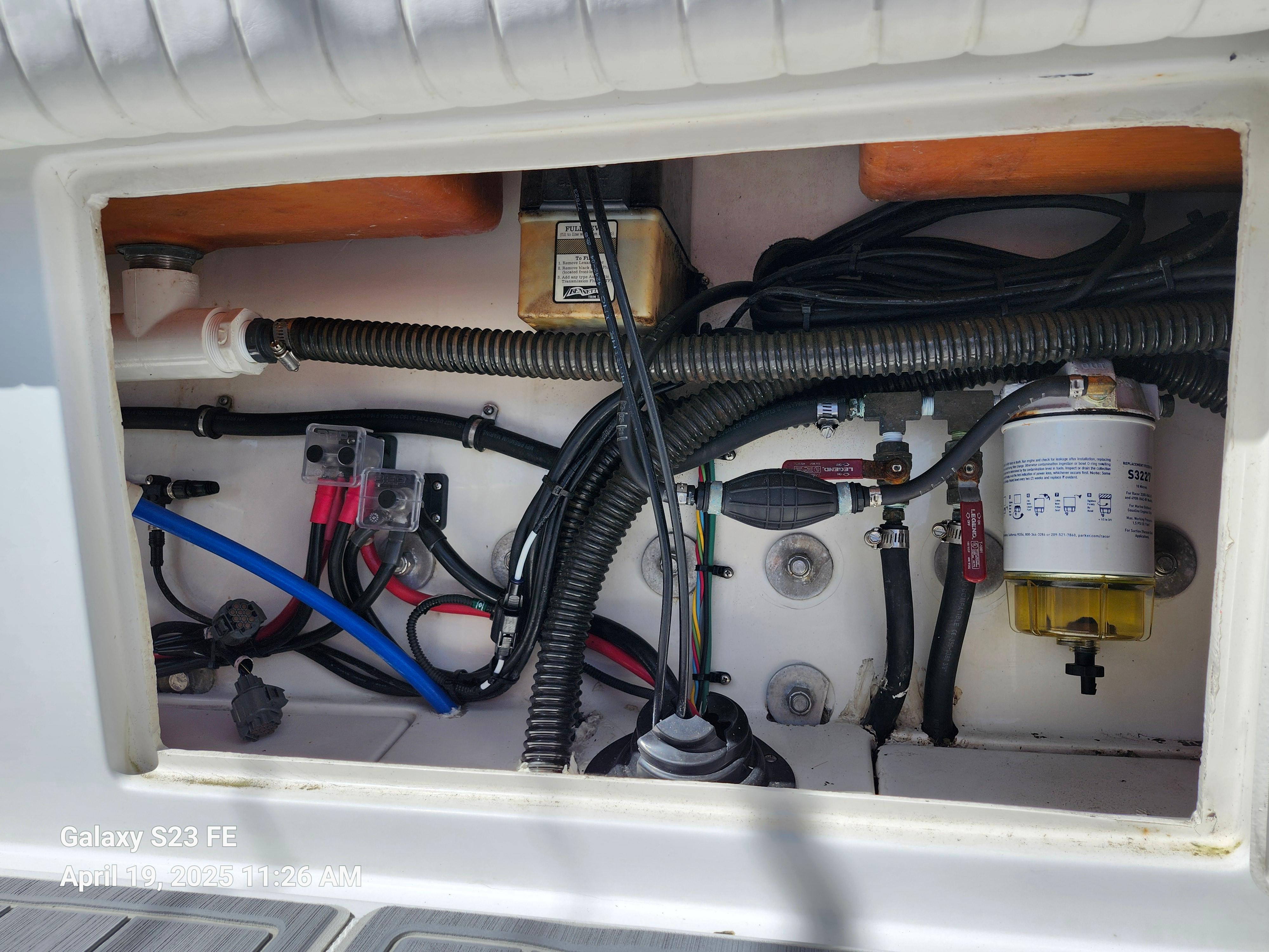 2001-jupiter-31-open-center-console-power-9765937-20250423065405045-1_XLARGE