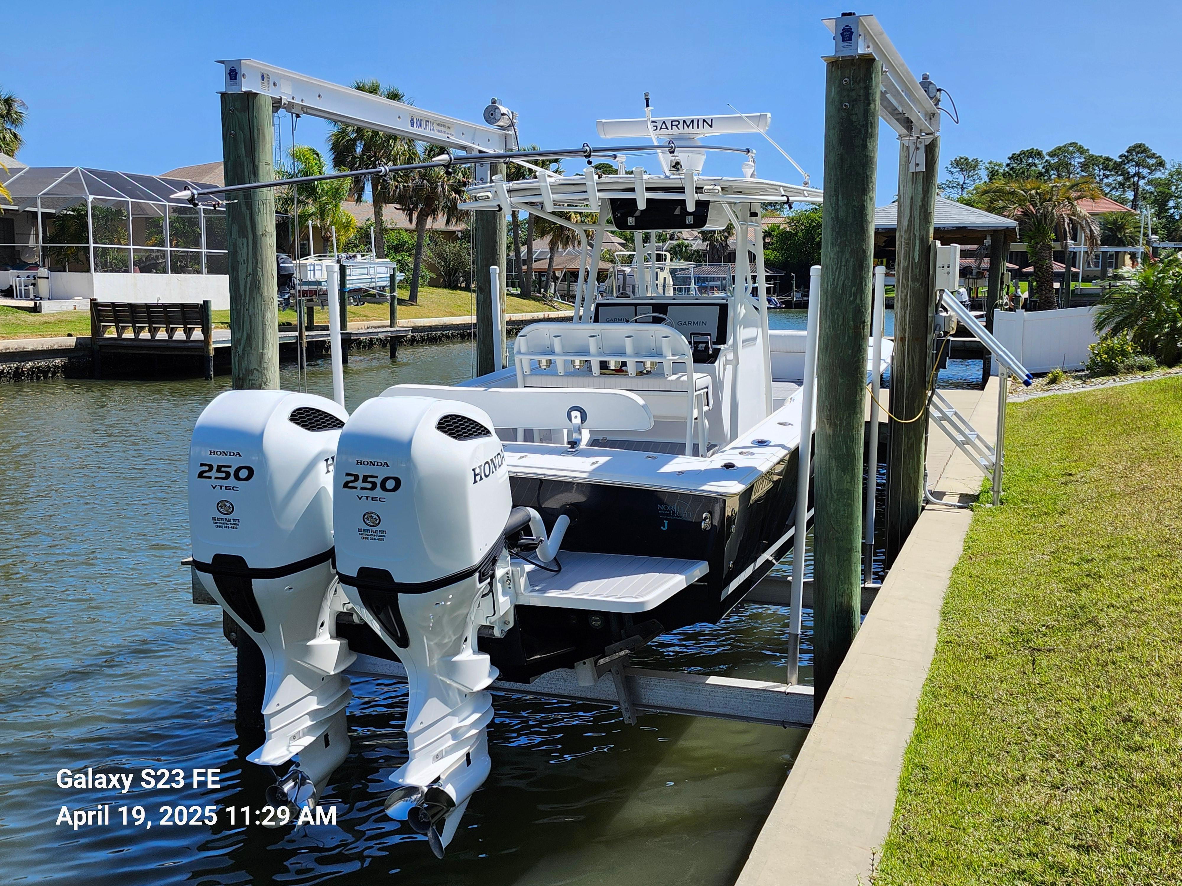2001-jupiter-31-open-center-console-power-9765937-20250423065413124-1_XLARGE