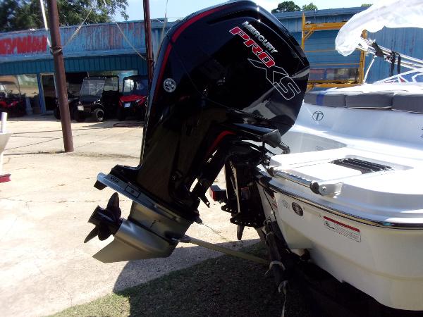2022 Tahoe boat for sale, model of the boat is T18 & Image # 11 of 56