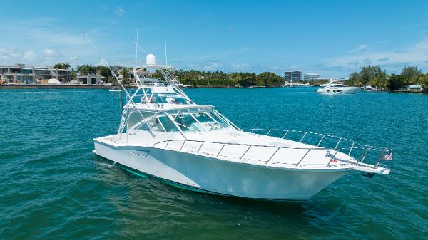 Photo of 2000 Cabo 45'