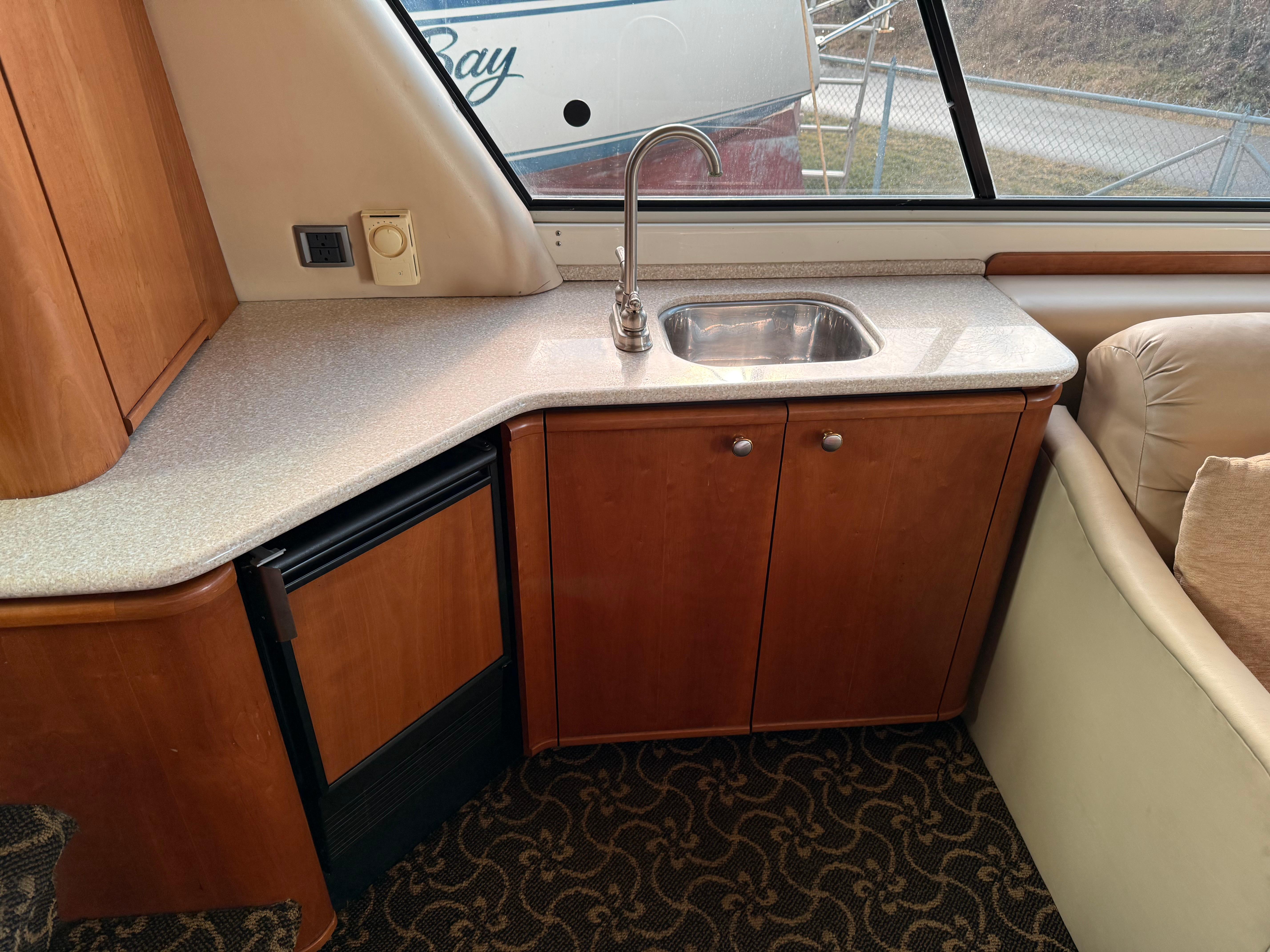 2003-meridian-490-pilothouse-power-9685945-20250219093354446-1_XLARGE