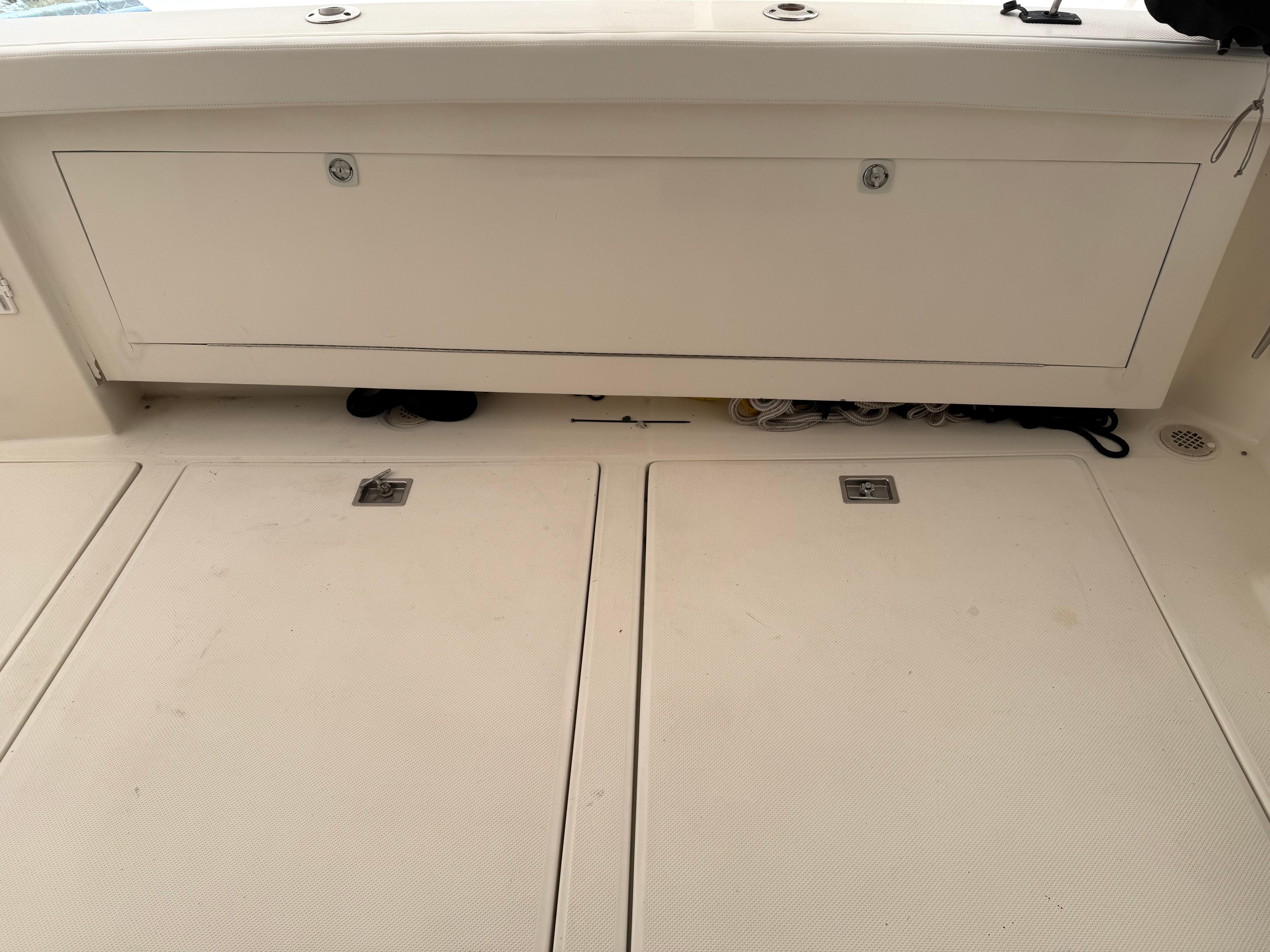 2003-meridian-490-pilothouse-power-9685945-20250219094432082-1_XLARGE