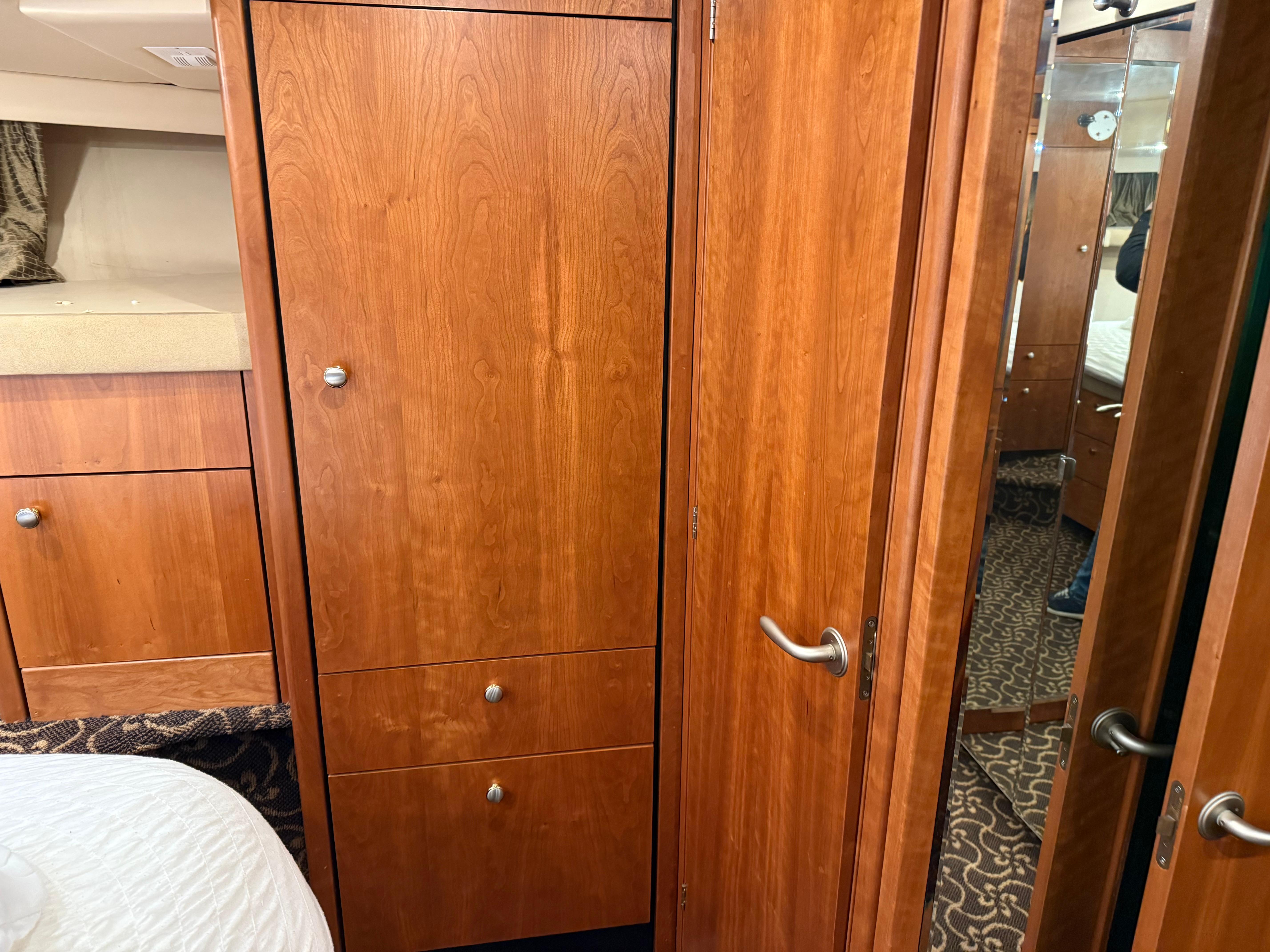 2003-meridian-490-pilothouse-power-9685945-20250219094555981-1_XLARGE