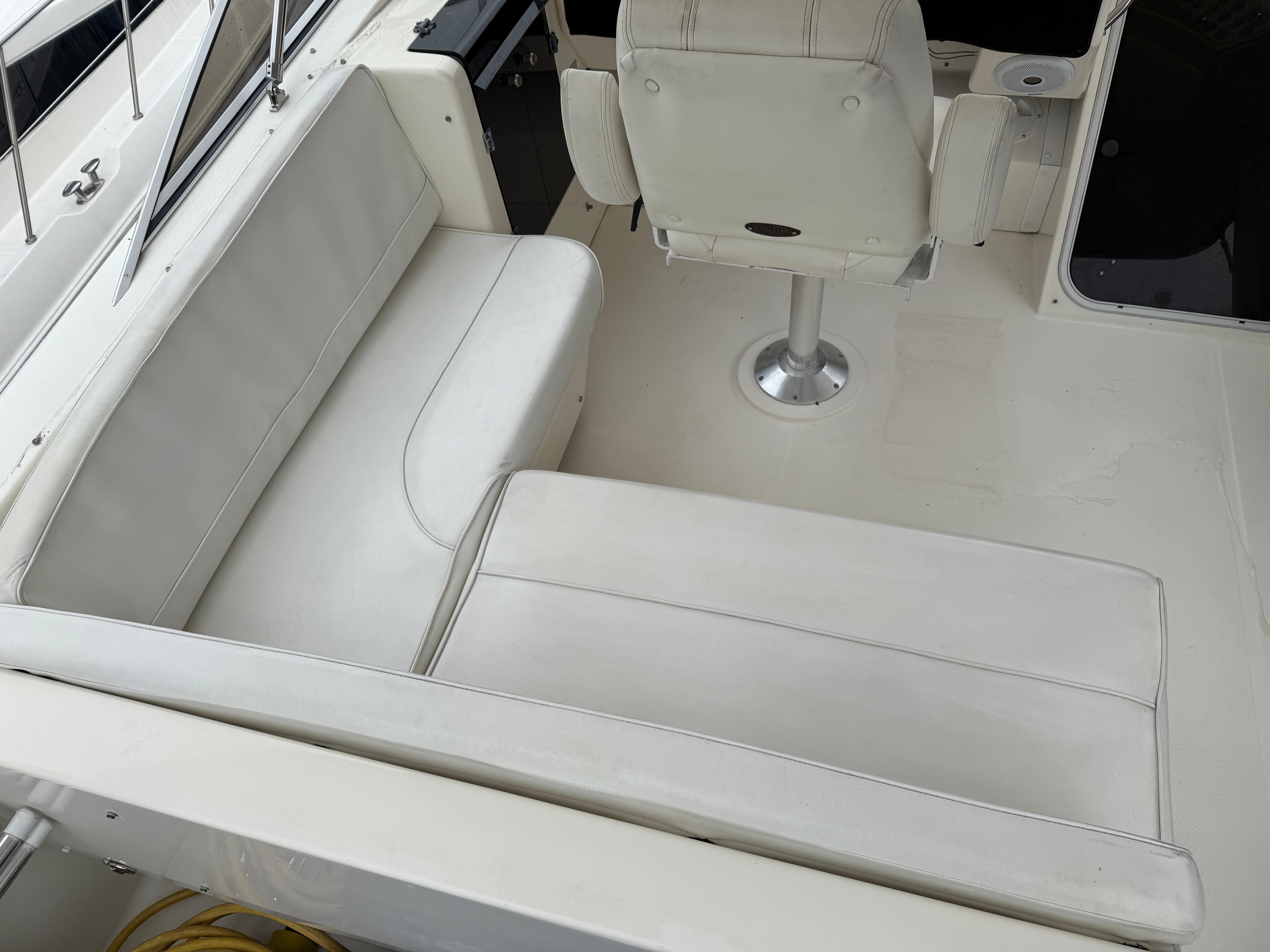 2003-meridian-490-pilothouse-power-9685945-20250303130744465-1_XLARGE