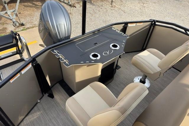 2026 Veranda Relax VR235F2 / Yamaha 200 - Image 10