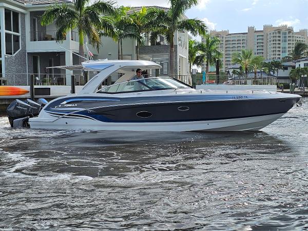 2023 Formula 350 Crossover Bowrider