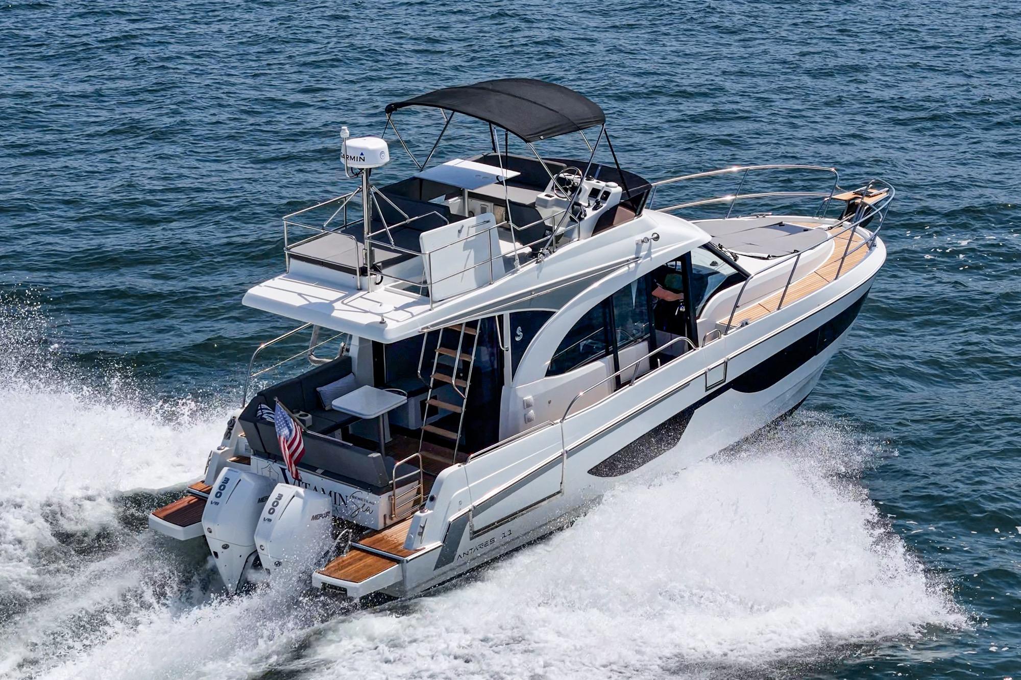 Yacht Photos Pics