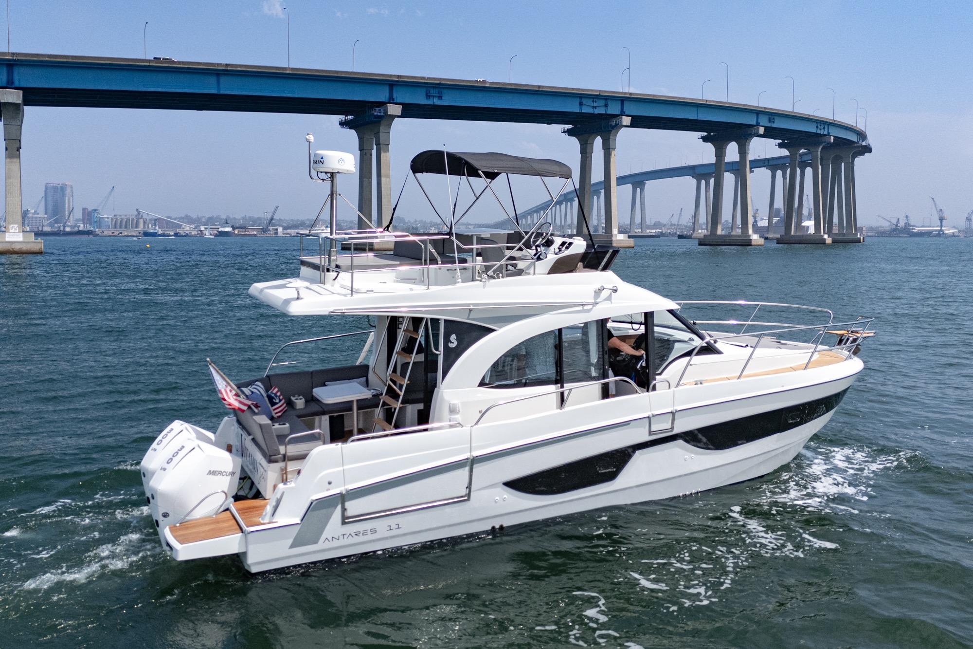 Yacht Photos Pics