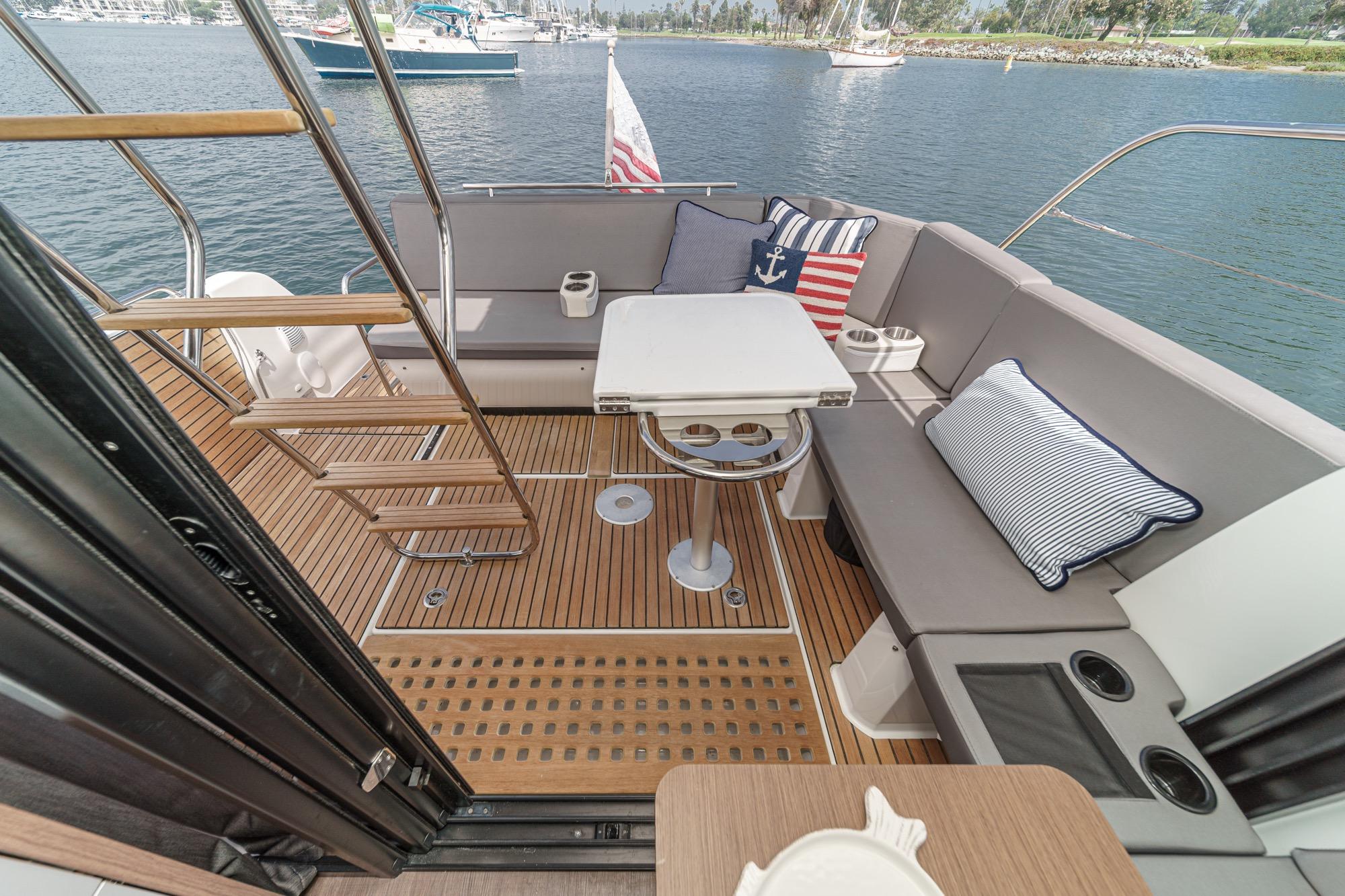 Yacht Photos Pics
