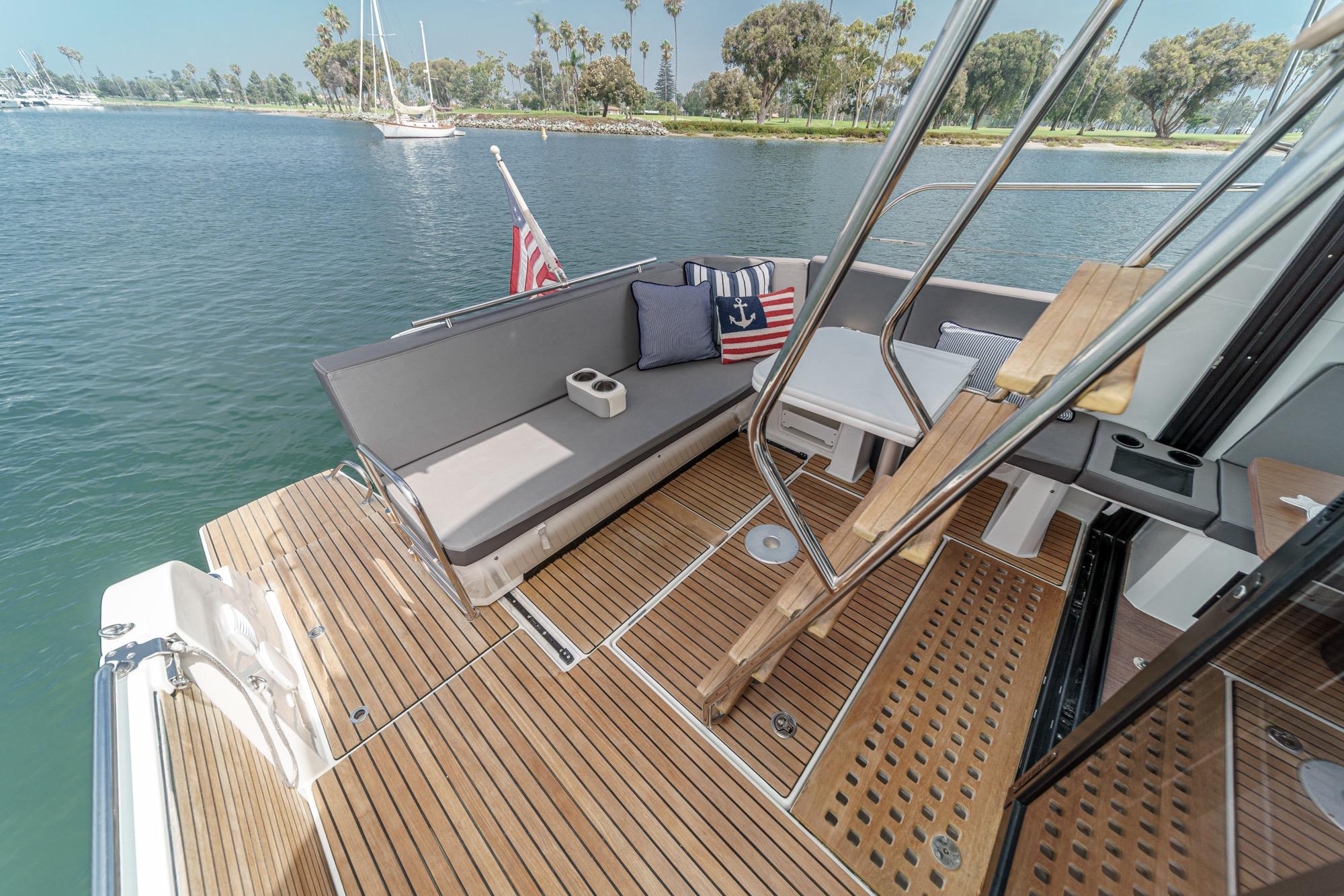 Yacht Photos Pics