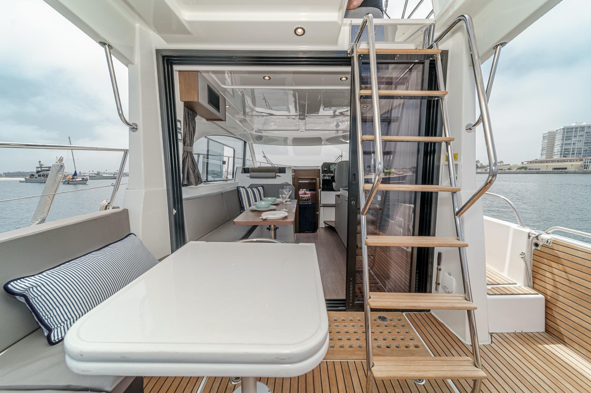 Yacht Photos Pics