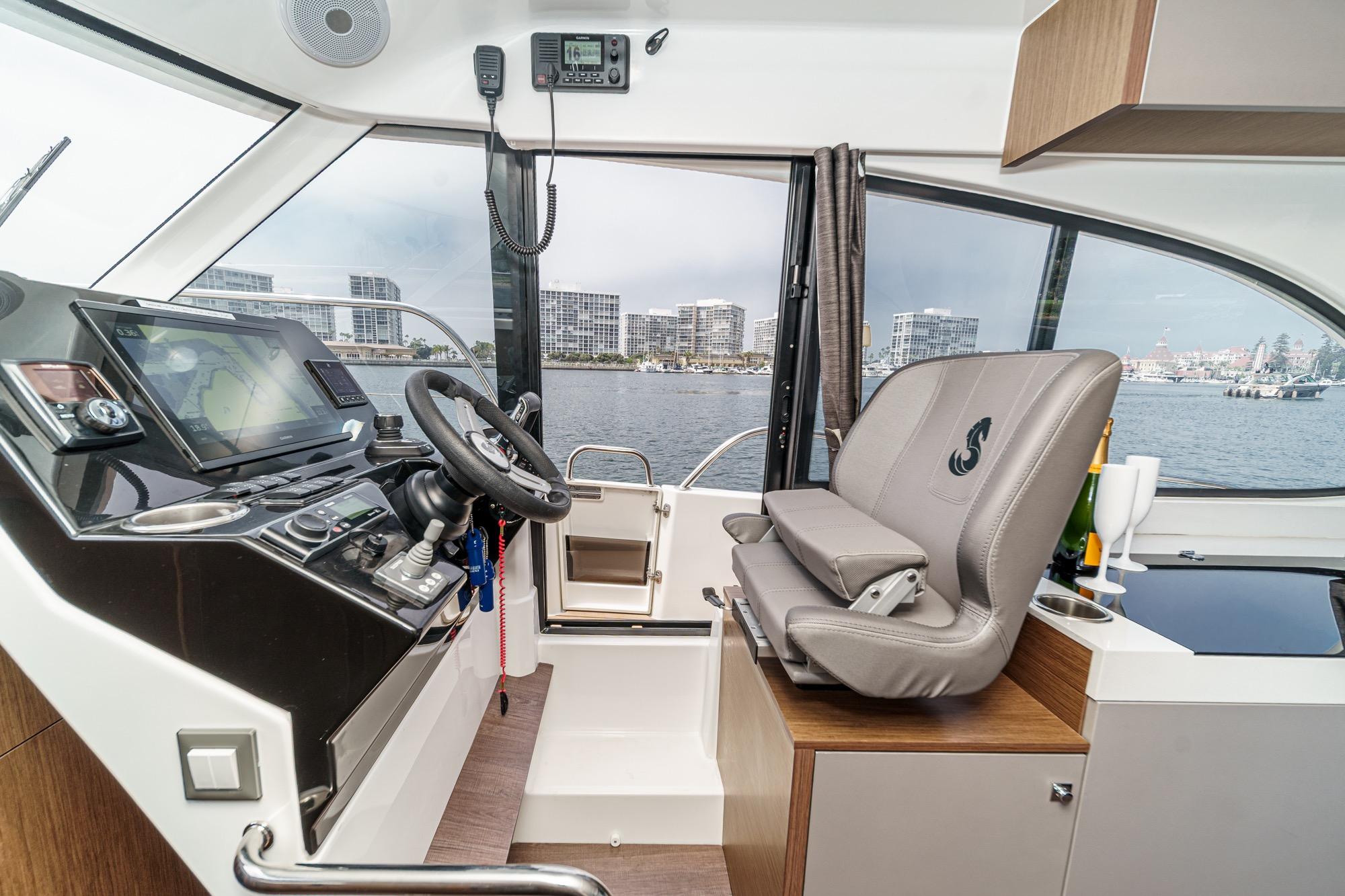 Yacht Photos Pics