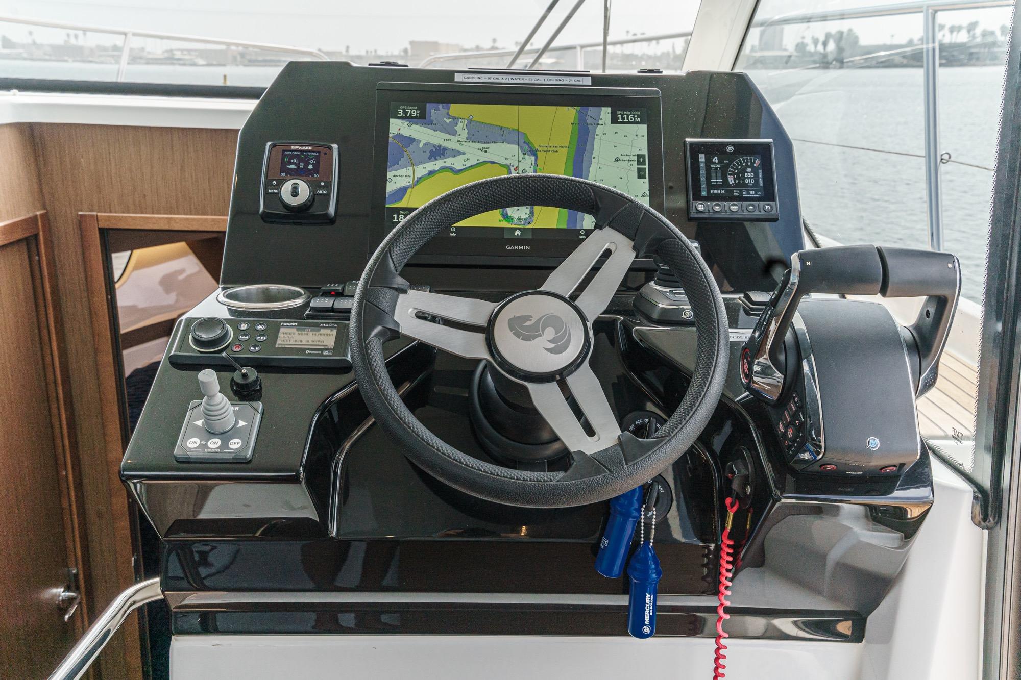 Yacht Photos Pics