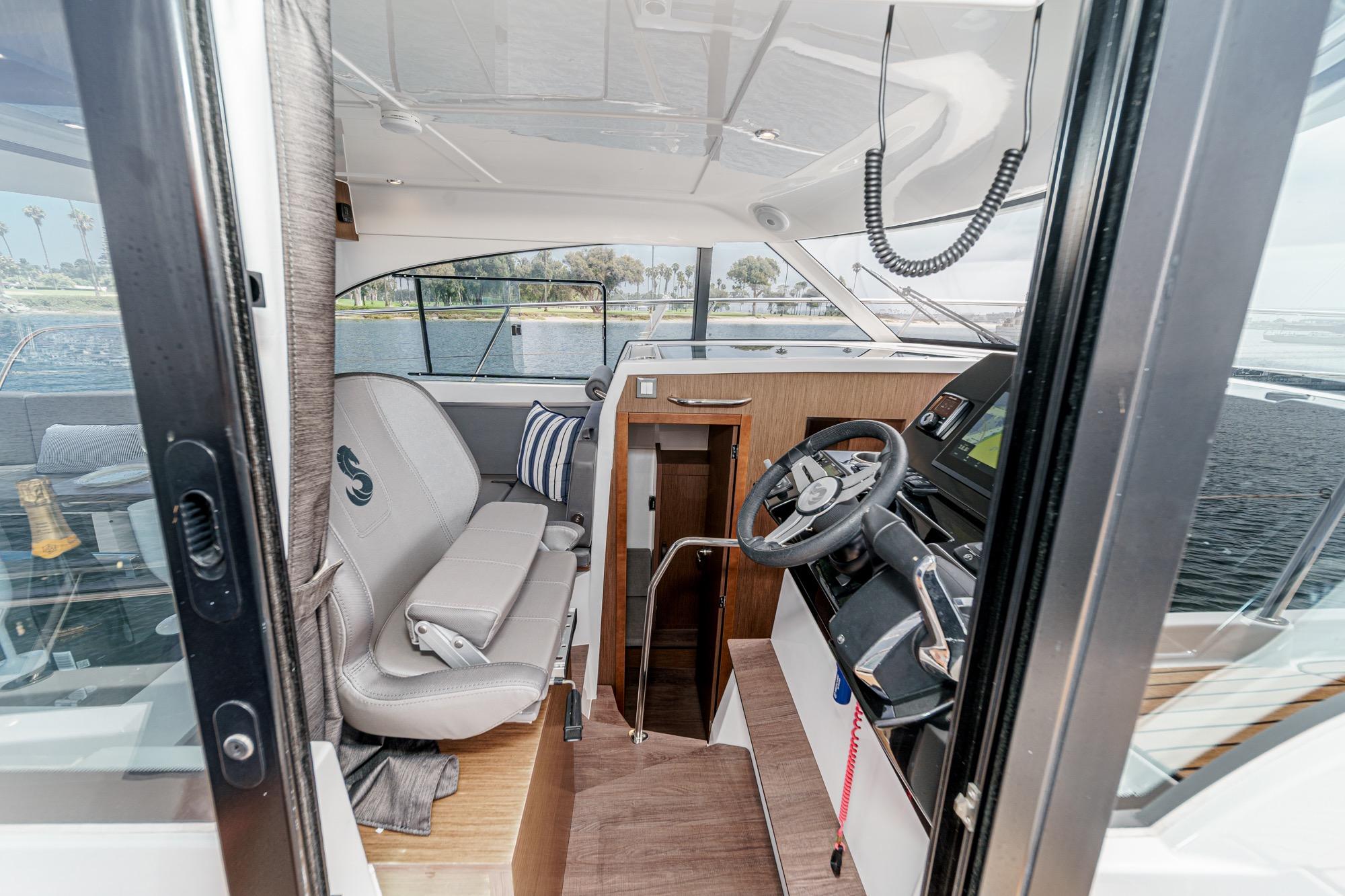Yacht Photos Pics