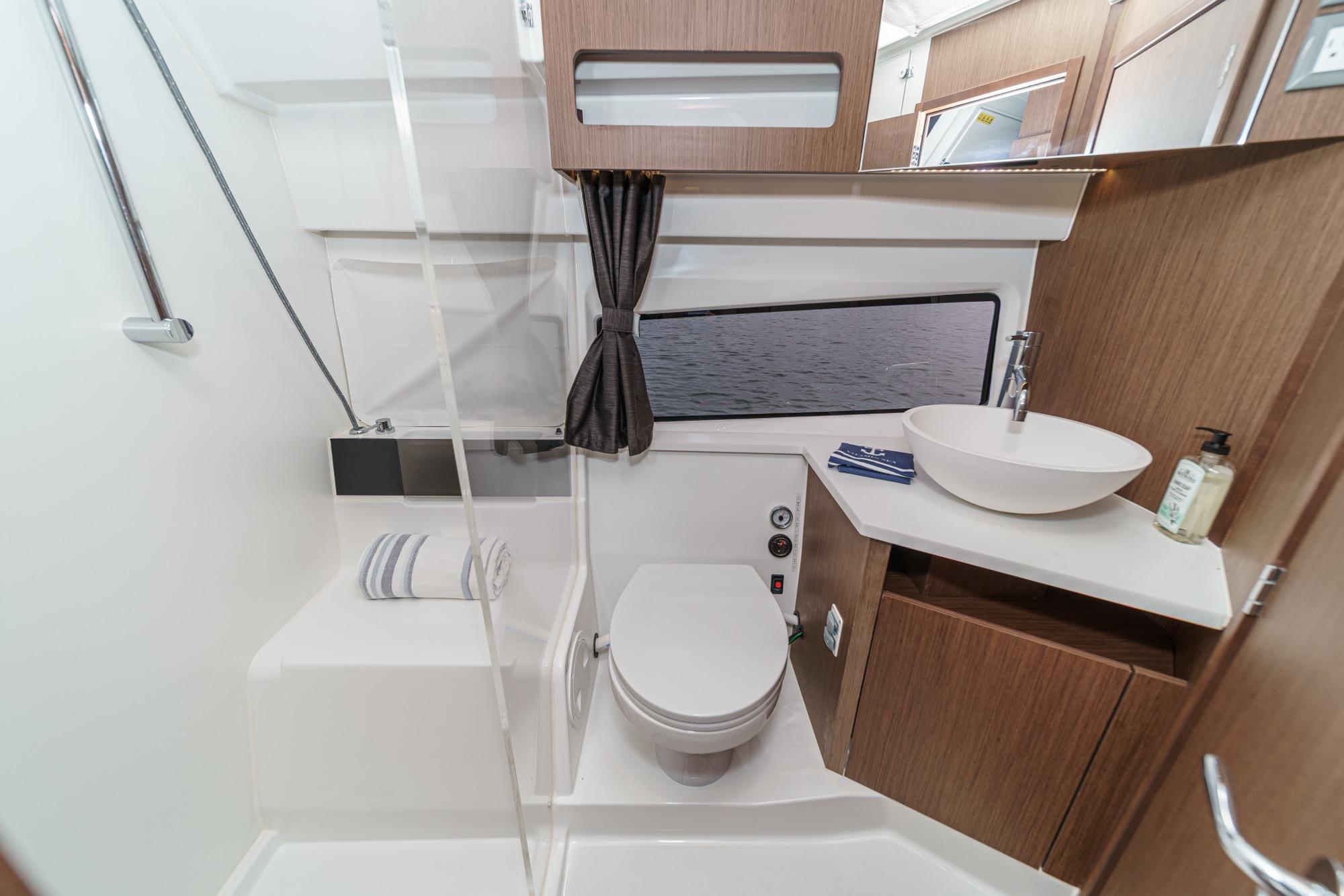 Yacht Photos Pics