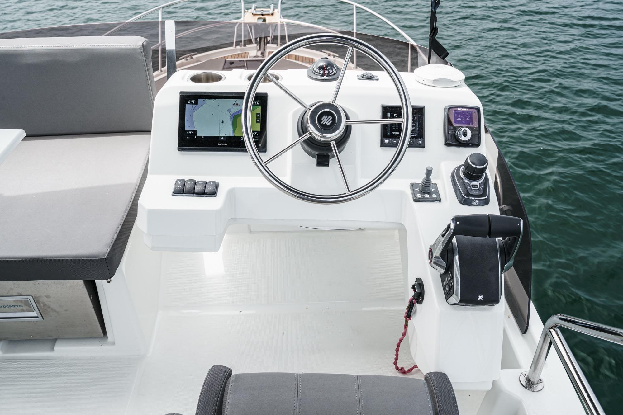 Yacht Photos Pics
