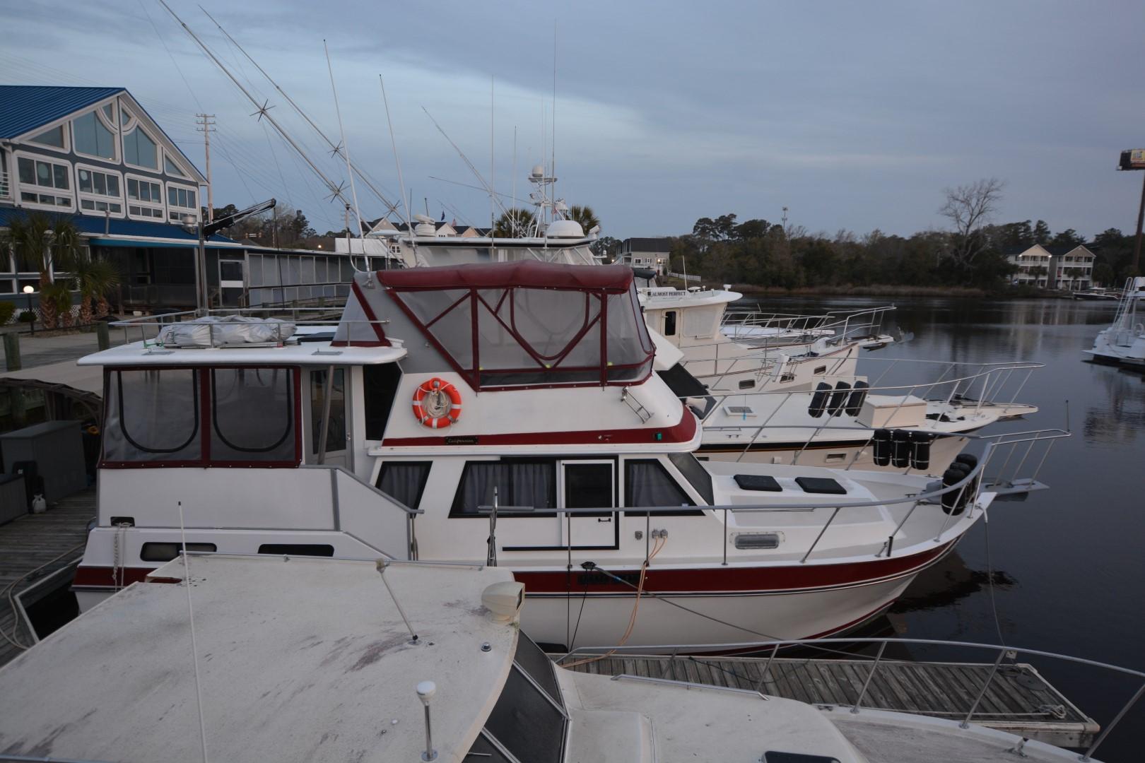 1983 Californian 38 Motor Yacht