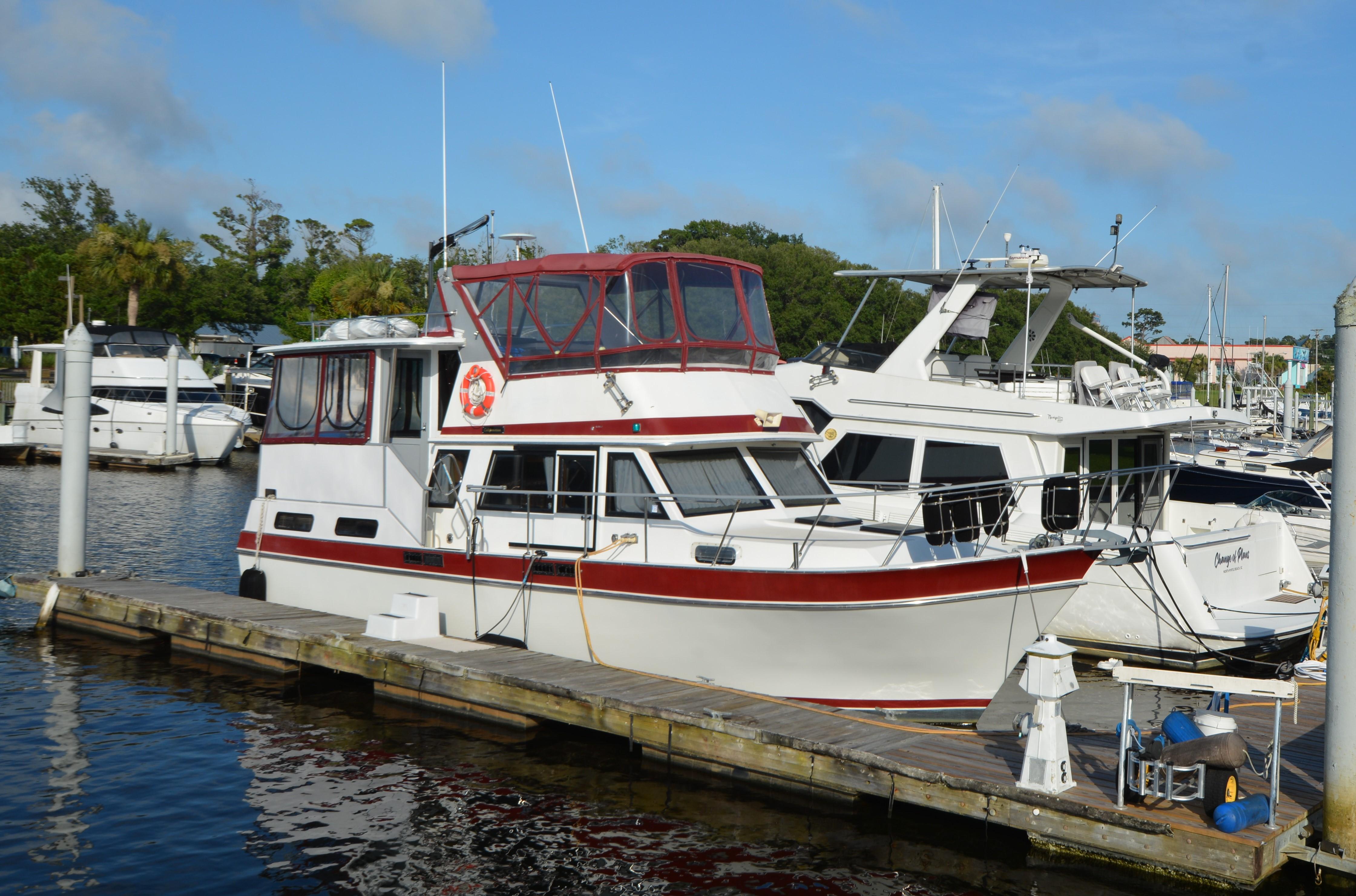 1983 Californian 38 Motor Yacht