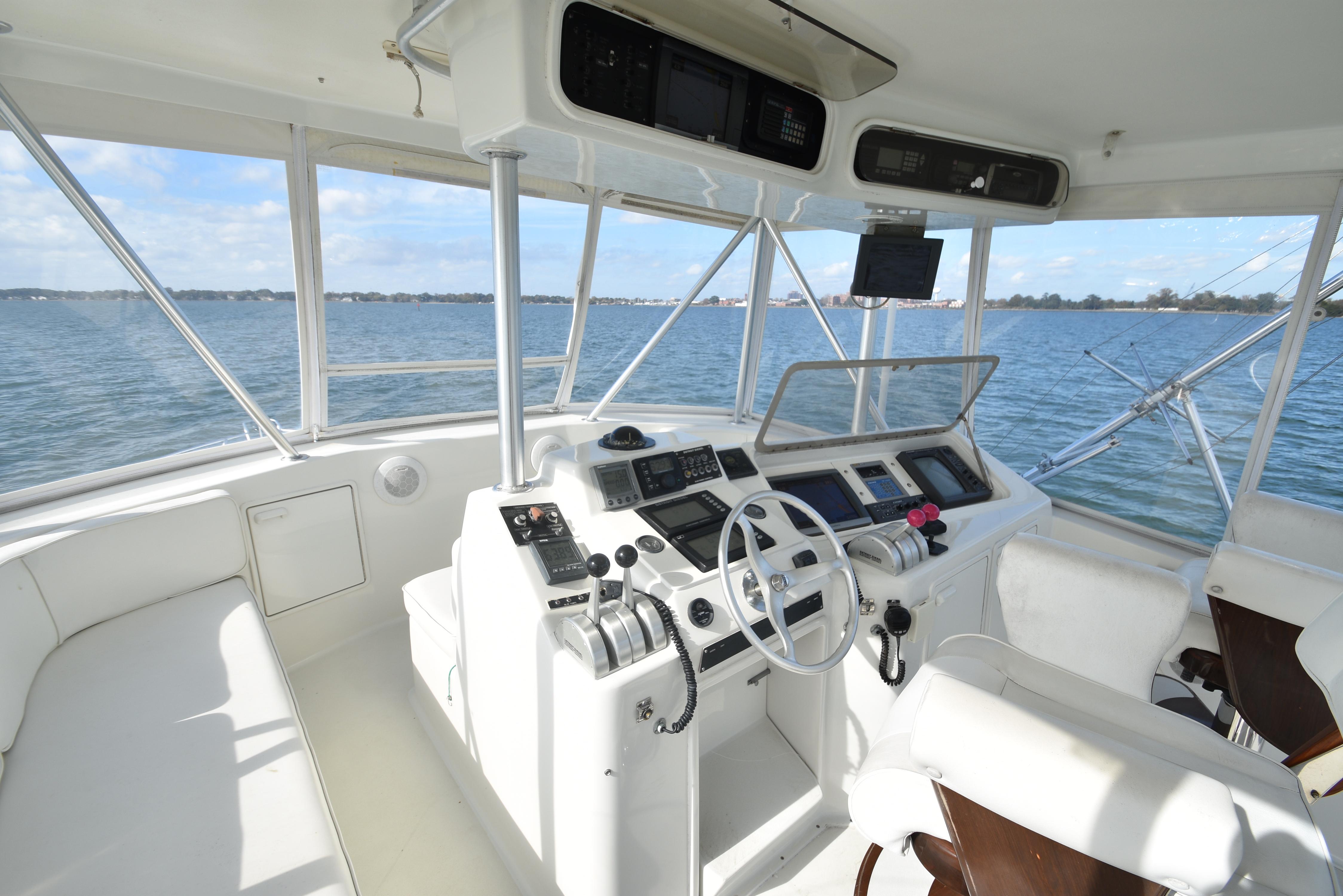 2000-ocean-yachts-48-super-sport-power-9605959-970696270-0-071120241038-53