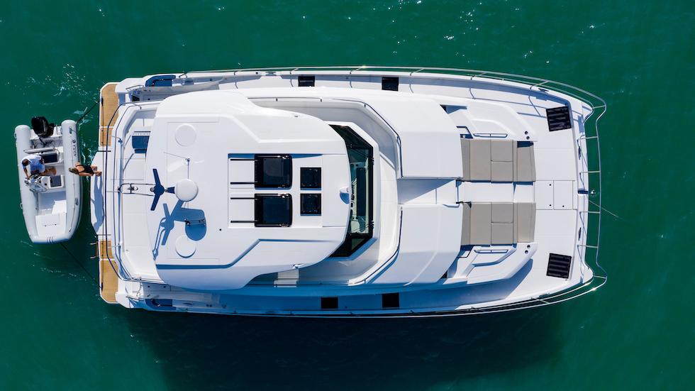 Aquila-54 Luxury 2025-54 Luxury FL-US-9855906 | Thumbnail