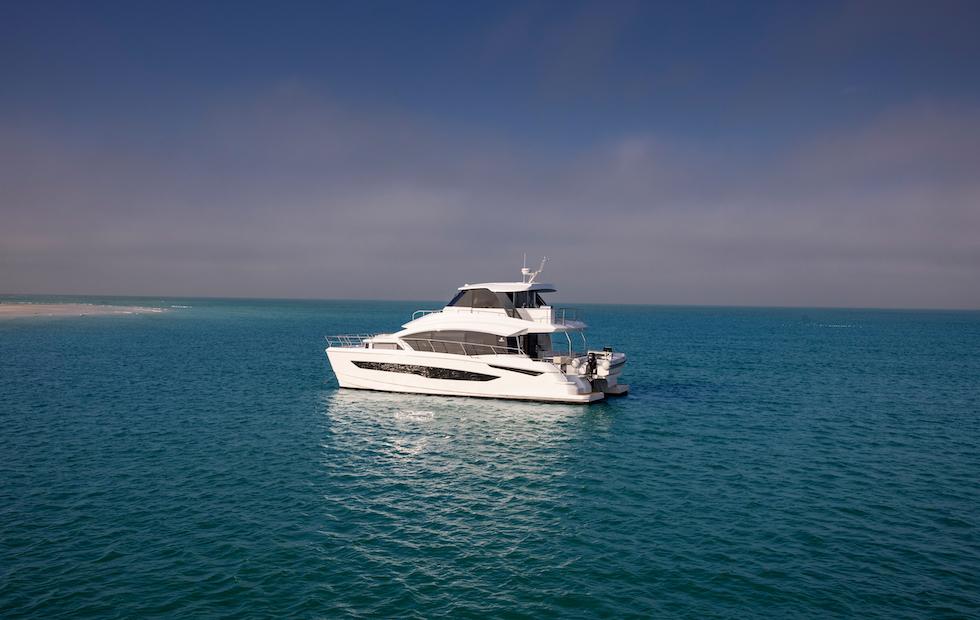 Aquila-54 Luxury 2025-54 Luxury FL-US-9855906 | Thumbnail