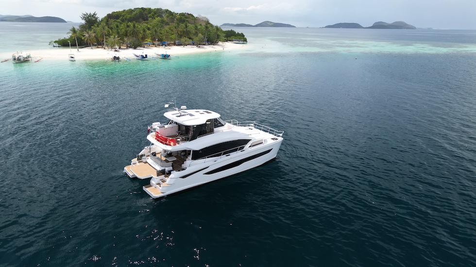 Aquila-54 Luxury 2025-54 Luxury FL-US-9855906 | Thumbnail