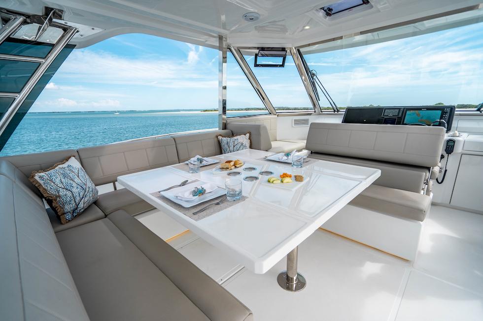 Aquila-54 Luxury 2025-54 Luxury FL-US-9855906 | Thumbnail