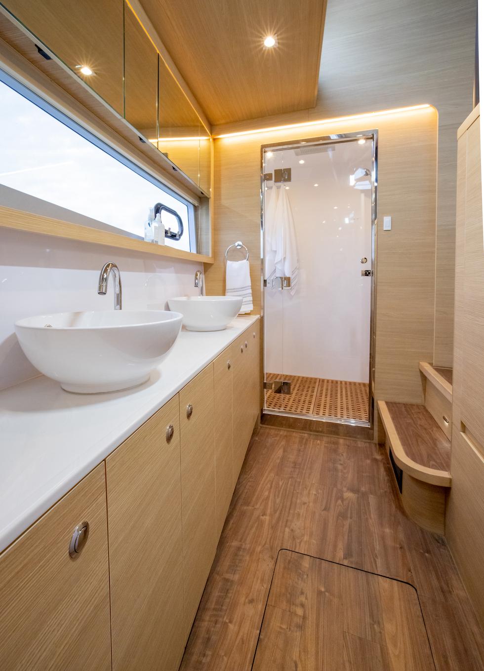 Aquila-54 Luxury 2025-54 Luxury FL-US-9855906 | Thumbnail