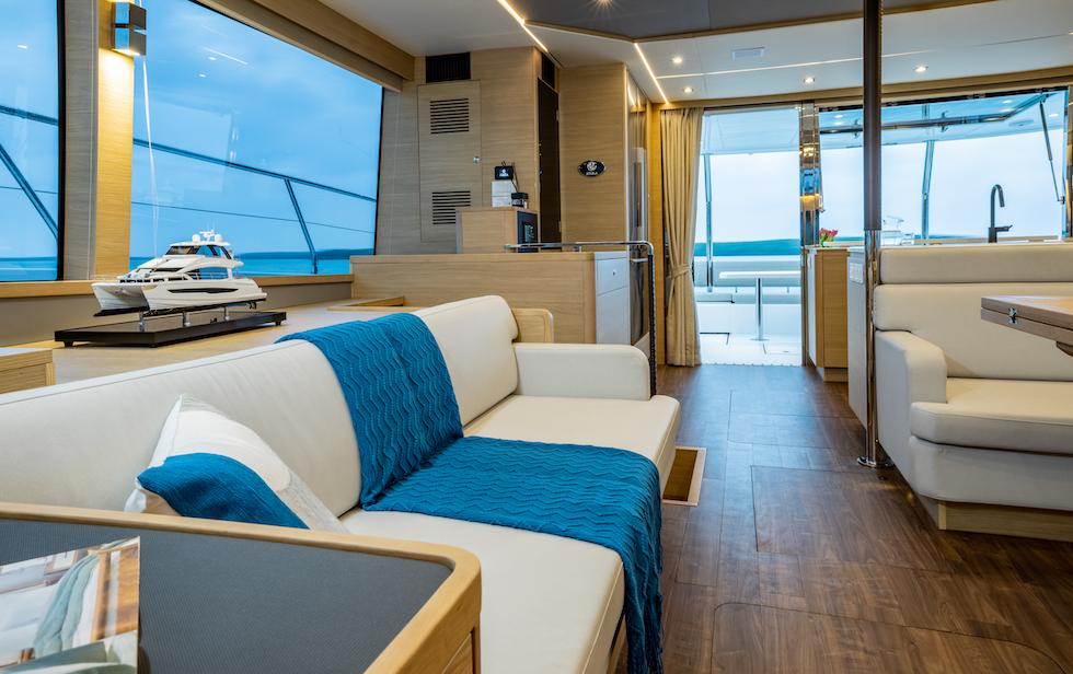 Aquila-54 Luxury 2025-54 Luxury FL-US-9855906 | Thumbnail