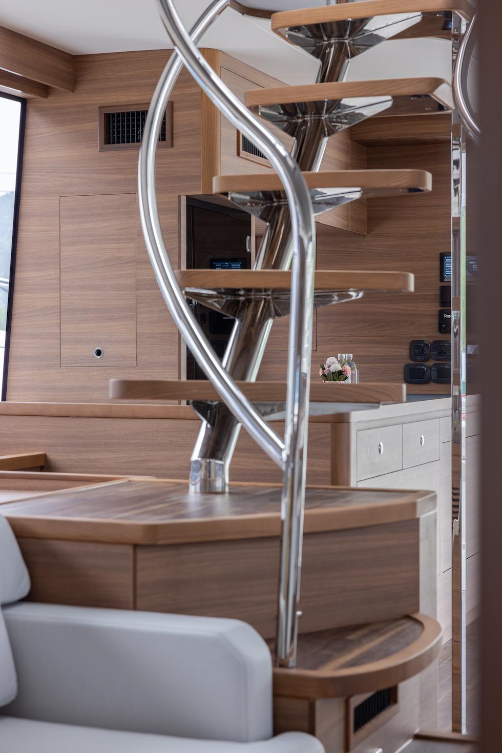 Aquila-54 Luxury 2025-54 Luxury FL-US-9855906 | Thumbnail
