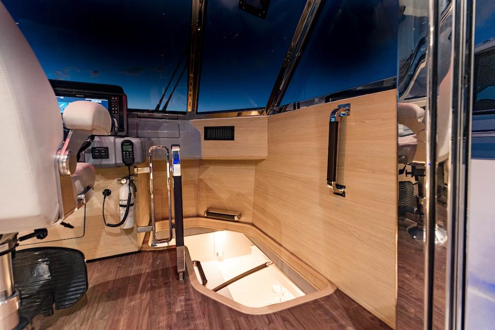Aquila-54 Luxury 2025-54 Luxury FL-US-9855906 | Thumbnail
