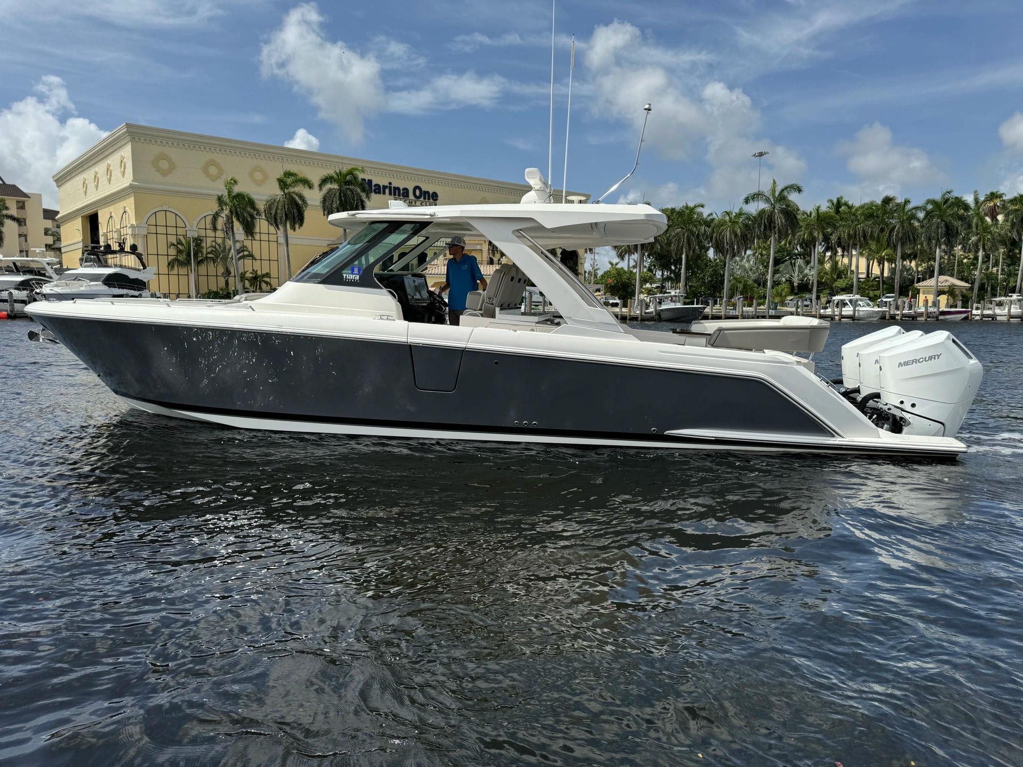 2023 Tiara 38 ls