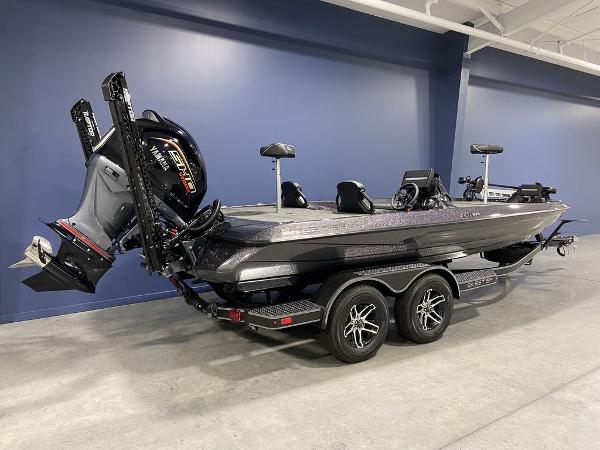 2022 Skeeter boat for sale, model of the boat is ZXR 20 & Image # 2 of 48