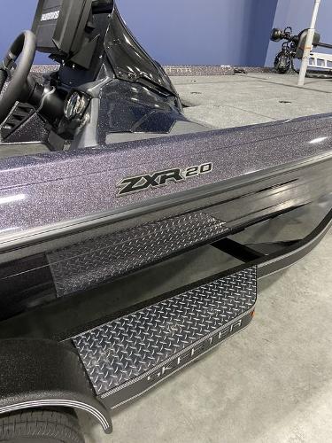 2022 Skeeter boat for sale, model of the boat is ZXR 20 & Image # 9 of 48