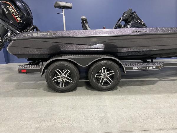 2022 Skeeter boat for sale, model of the boat is ZXR 20 & Image # 11 of 48