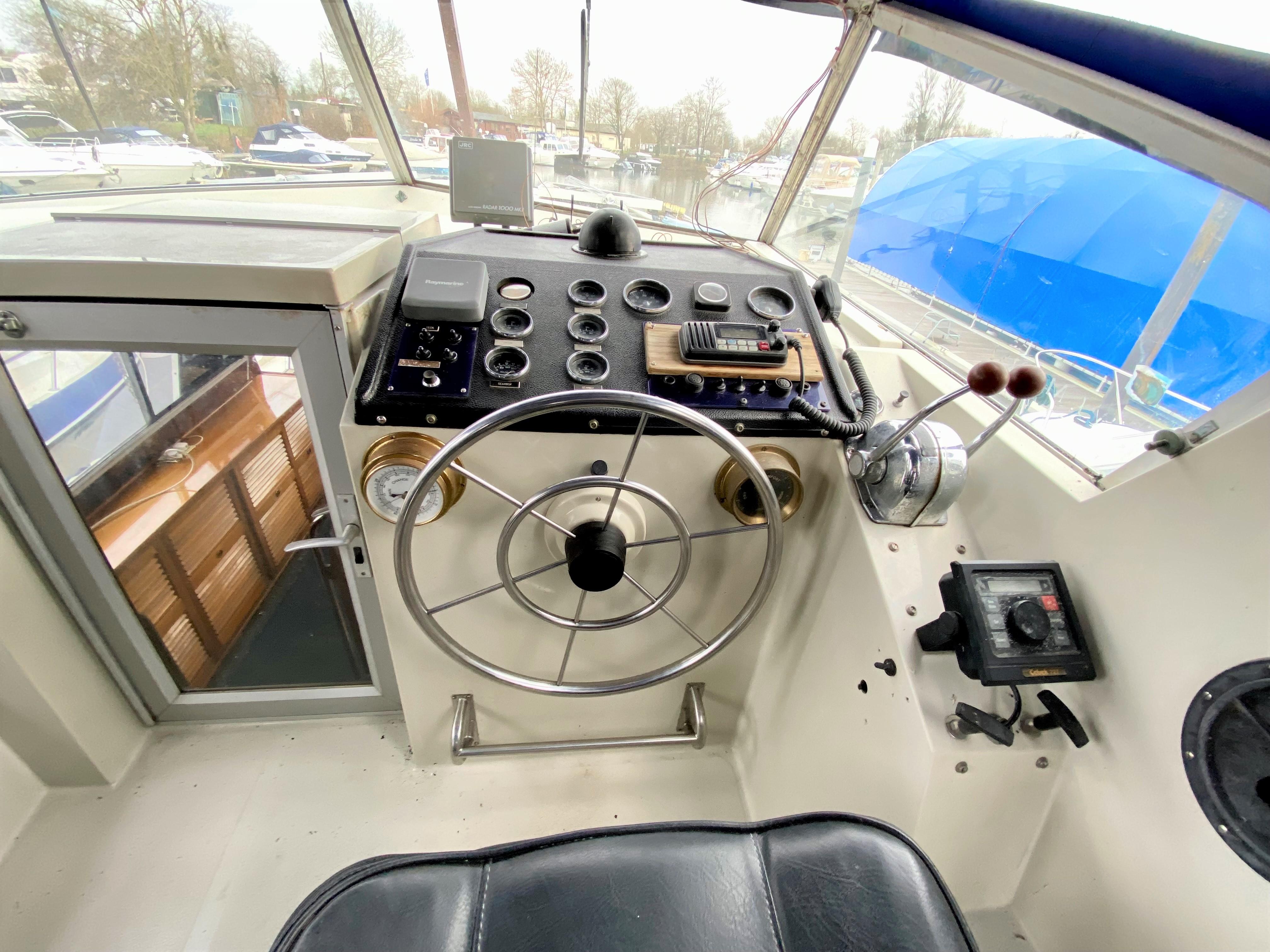 1980 Broom Crown 37 for sale at Bray Marine Sales